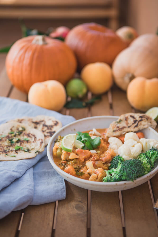 Pegan (paleo and vegan friendly) Indian coconut korma with pumpkin and peach