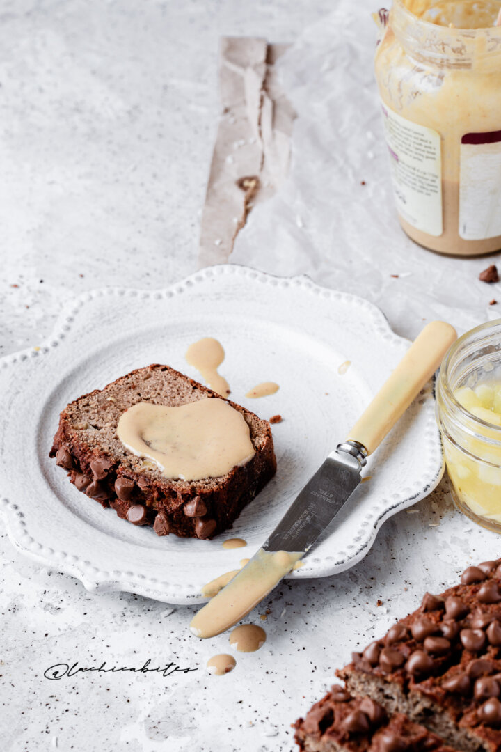 Chocolate and apple bread. Food photography for food bloggers and cookbook recipes @lachicabites